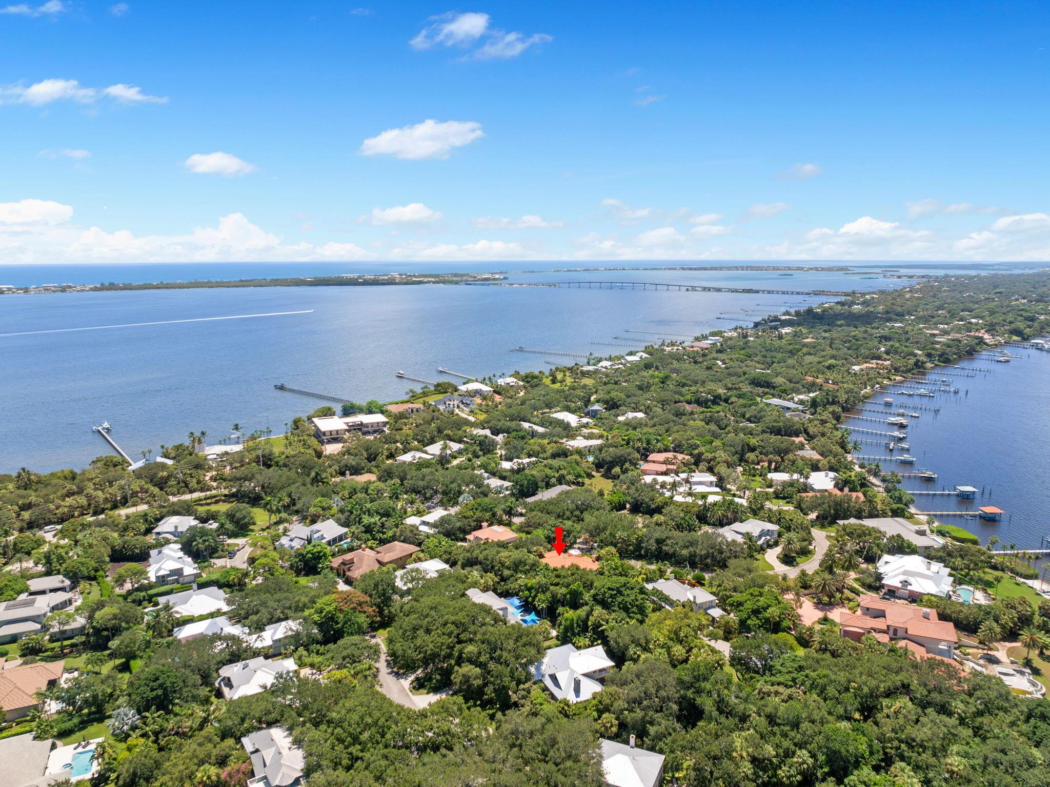 CASTLE HILL - Residential