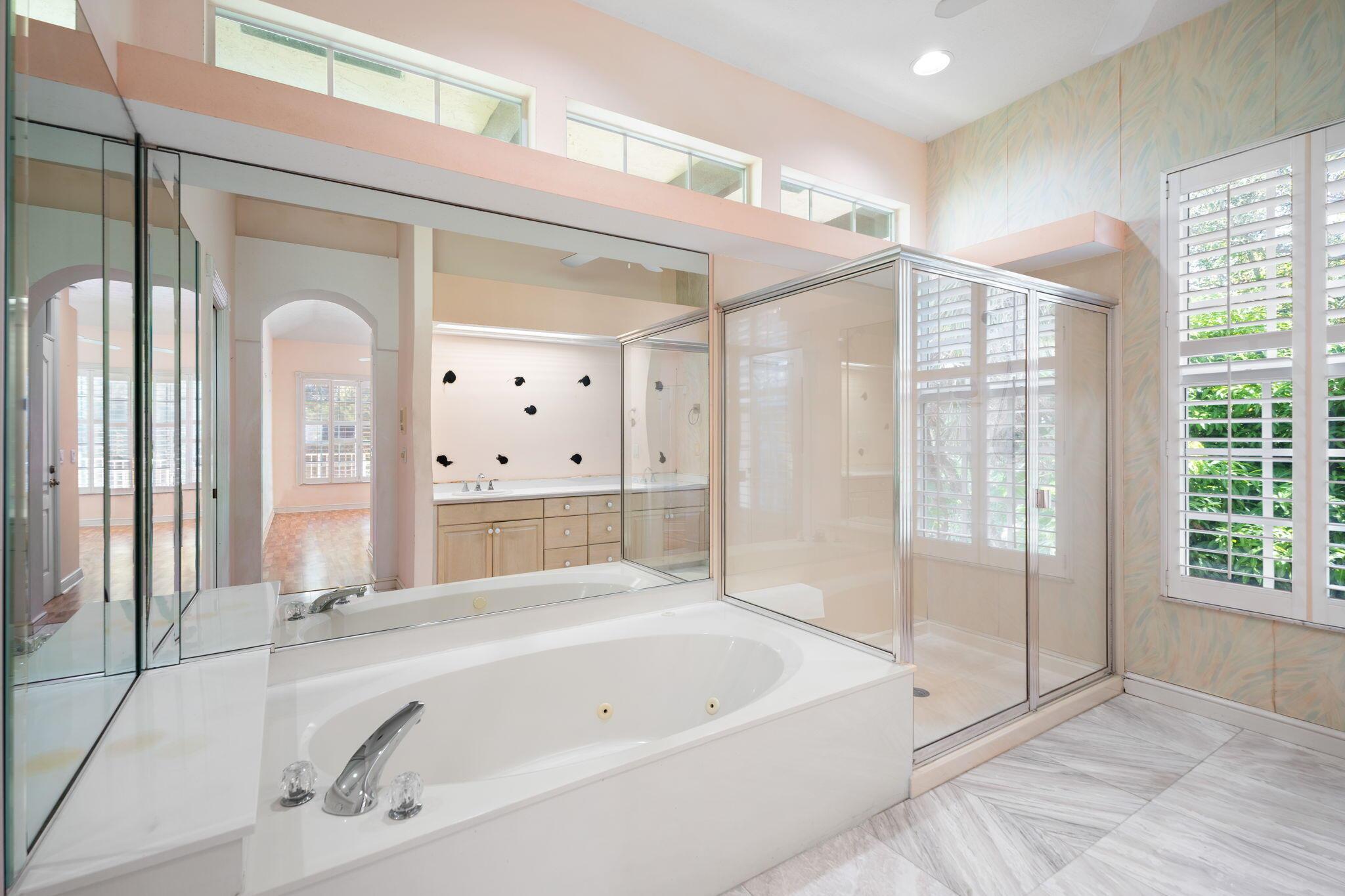 CASTLE HILL - Residential