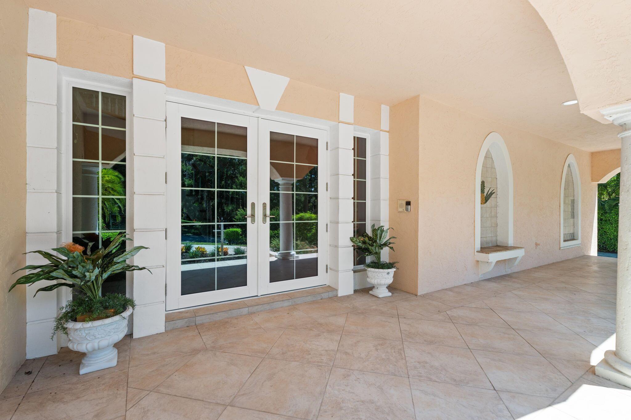 CASTLE HILL - Residential