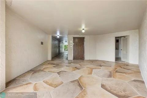 The Inverrary Country Clu - Residential Lease