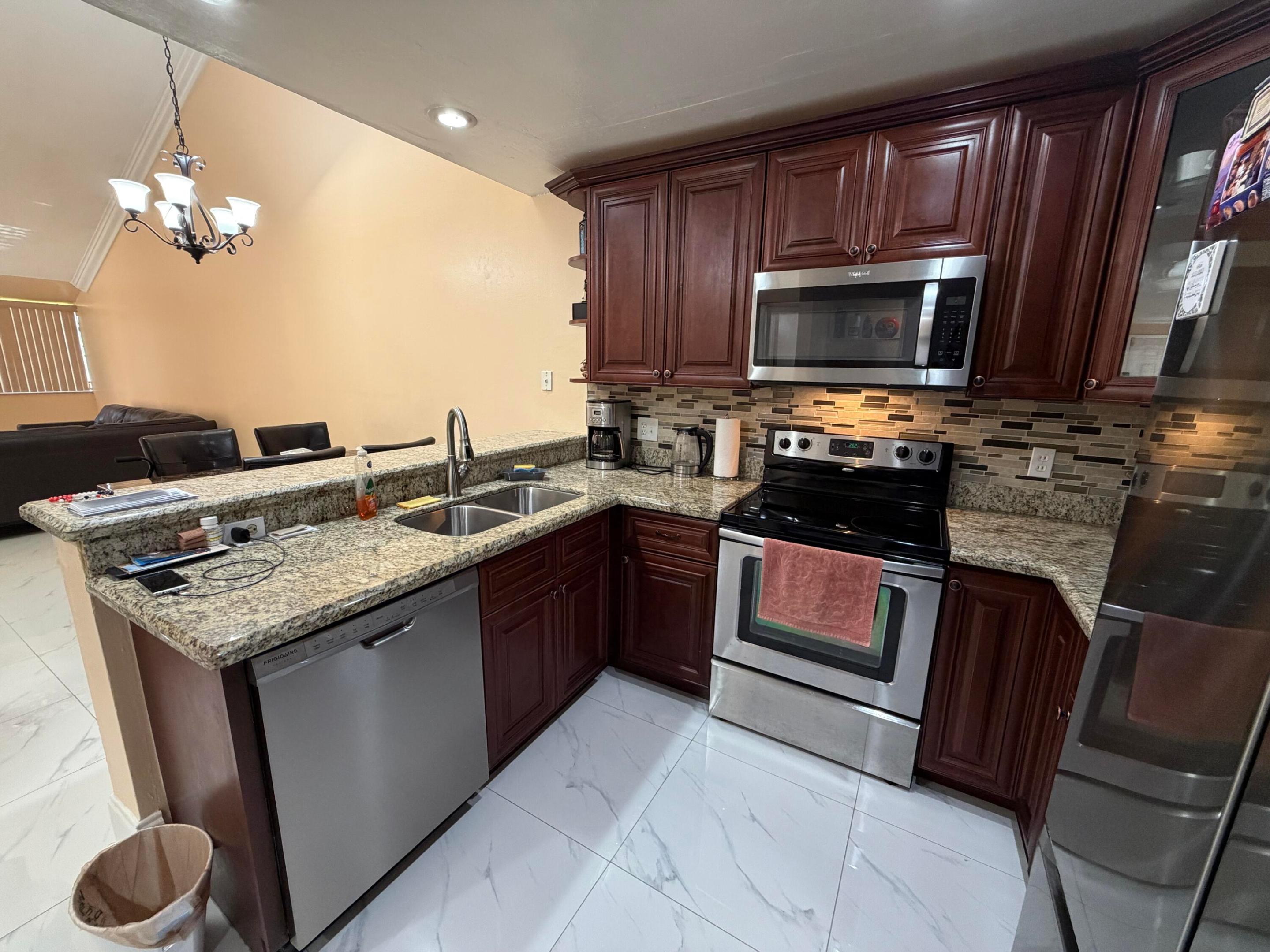 ROCK ISLAND LAND CORP - Residential