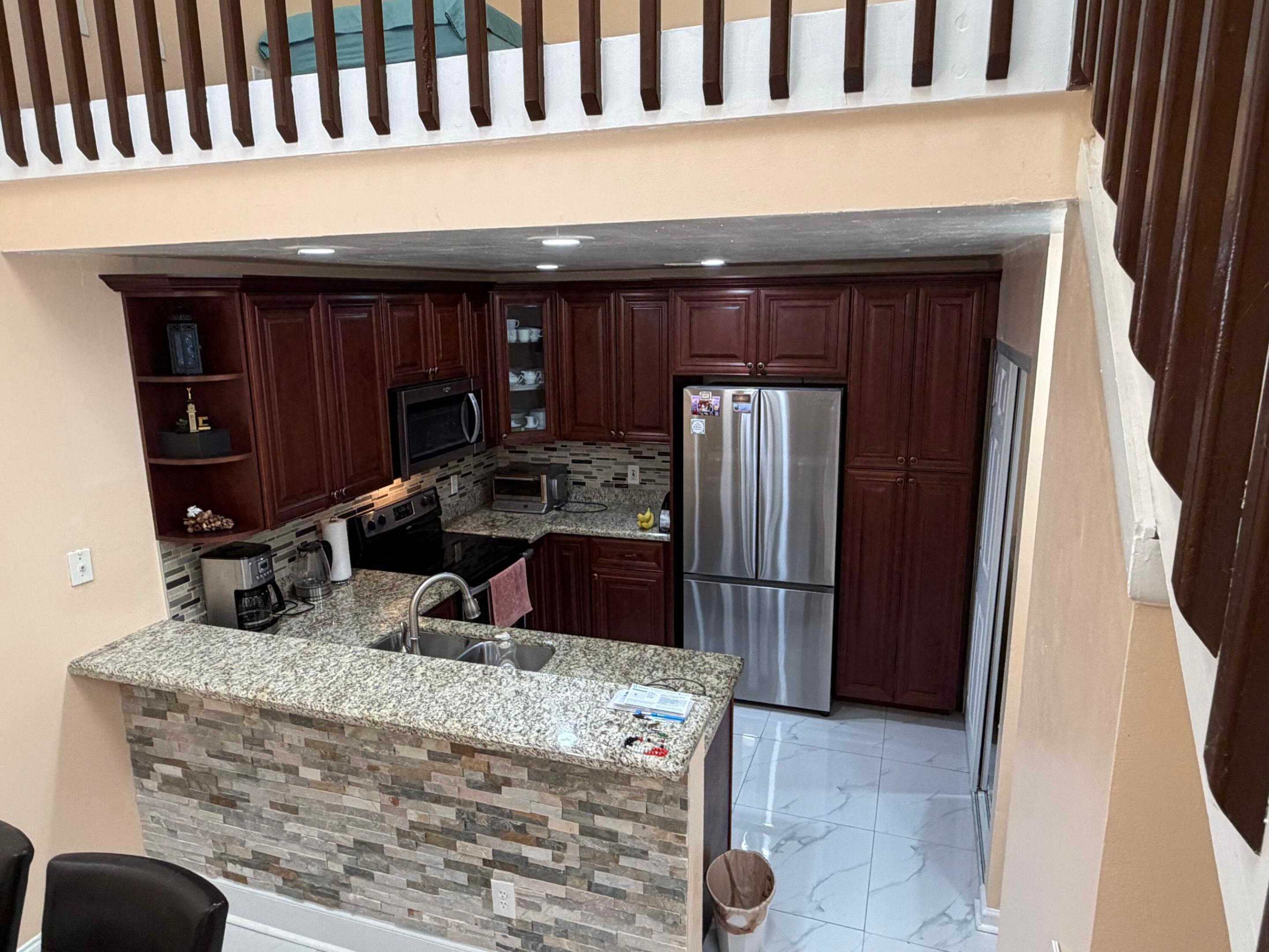 ROCK ISLAND LAND CORP - Residential