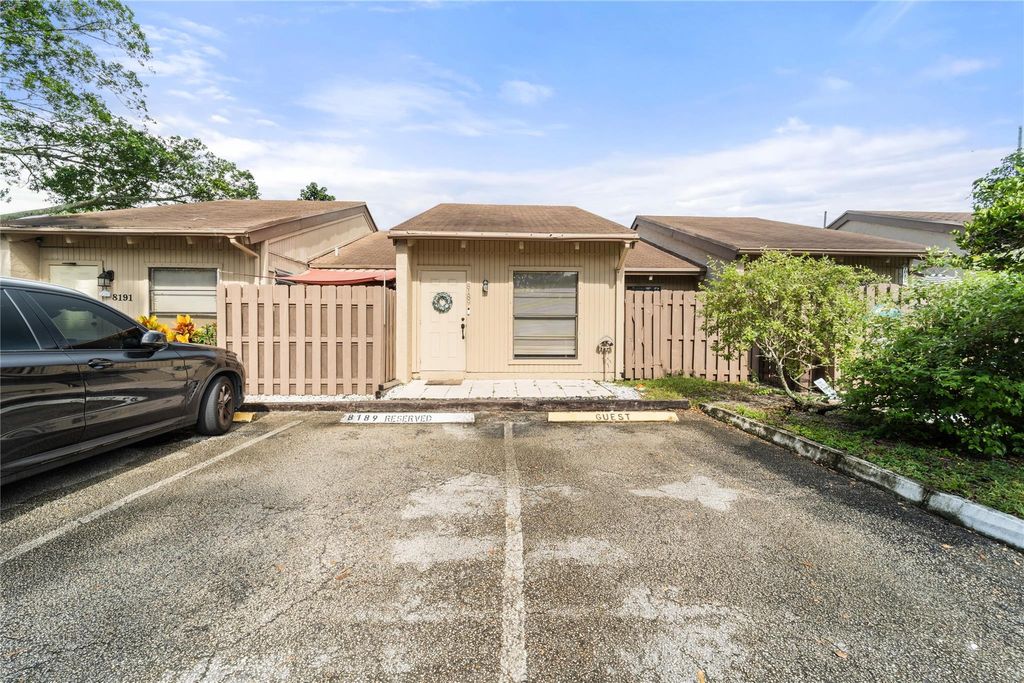 Photo of 8189 SW 24th St #8189, Davie, FL 33324 (MLS # F10400645)