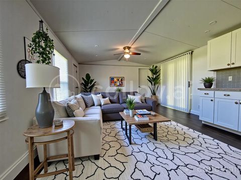 585 Avenue D Moore Haven FL 33471