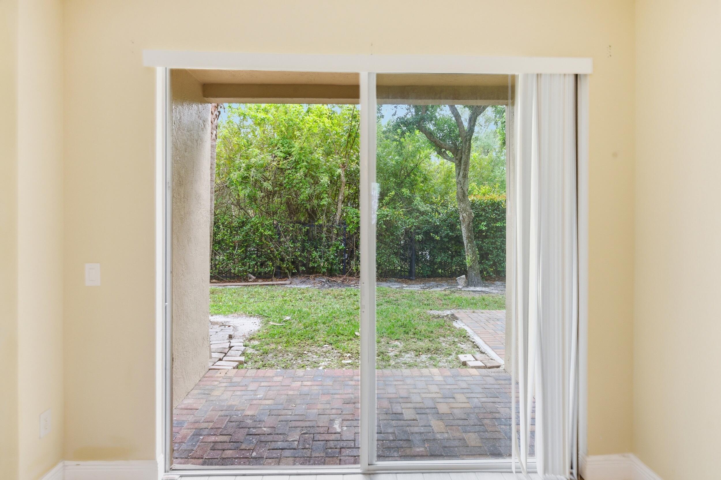 SEMINOLE PALMS - Residential Lease