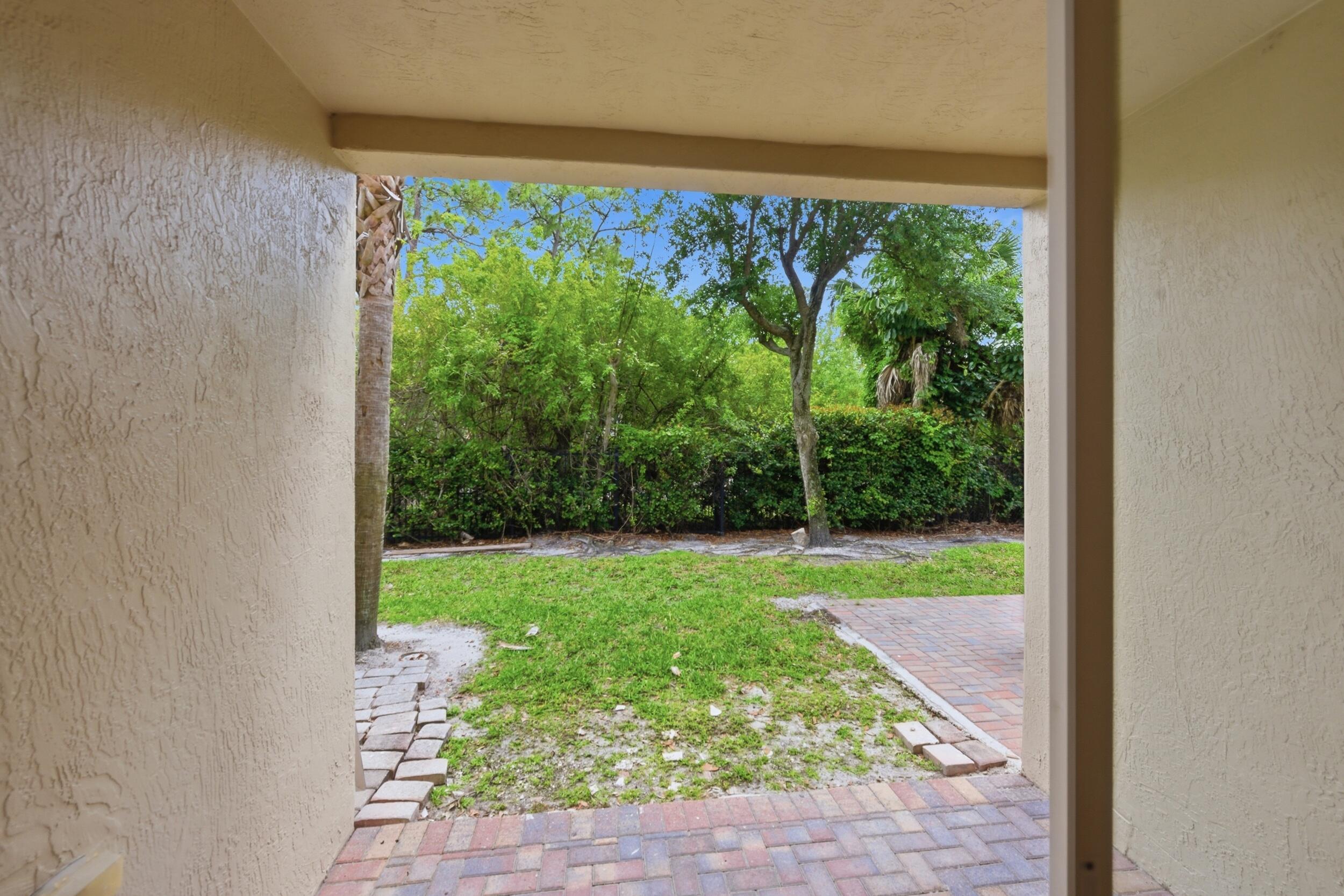 SEMINOLE PALMS - Residential Lease