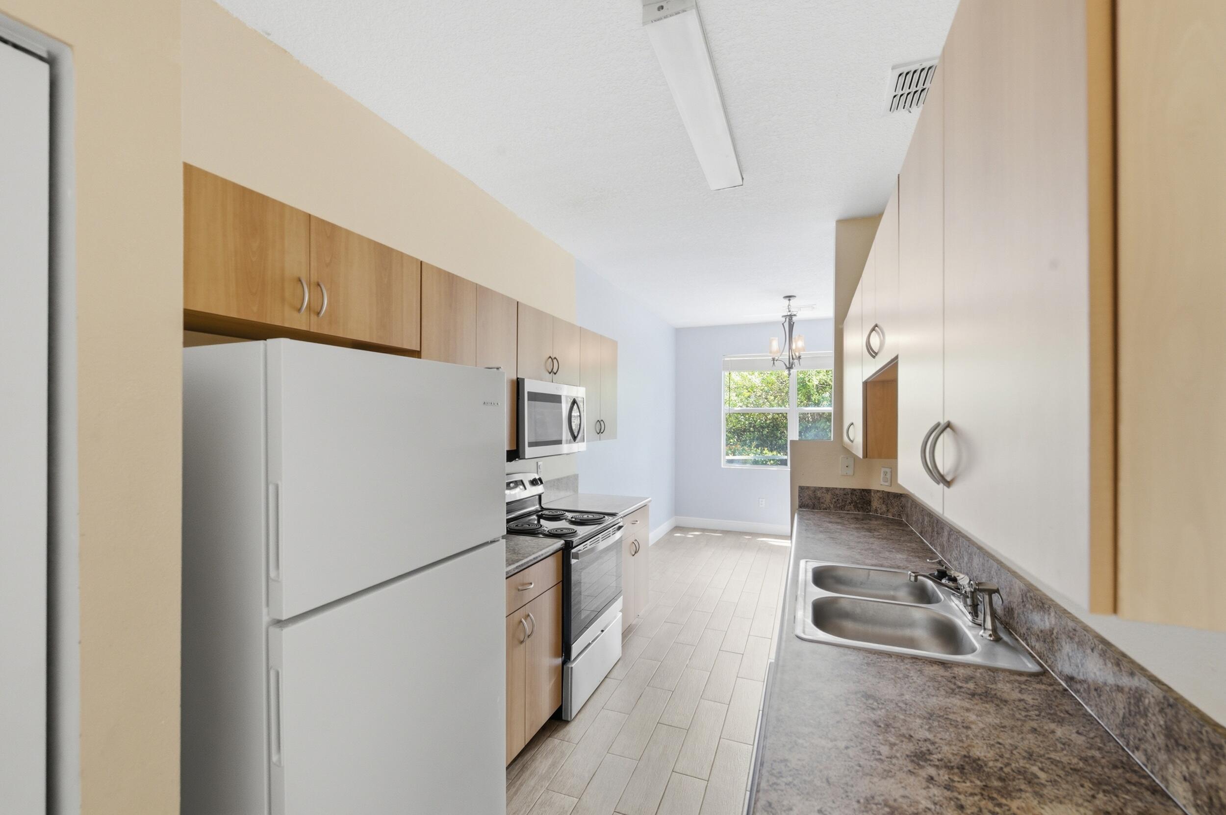 SEMINOLE PALMS - Residential Lease