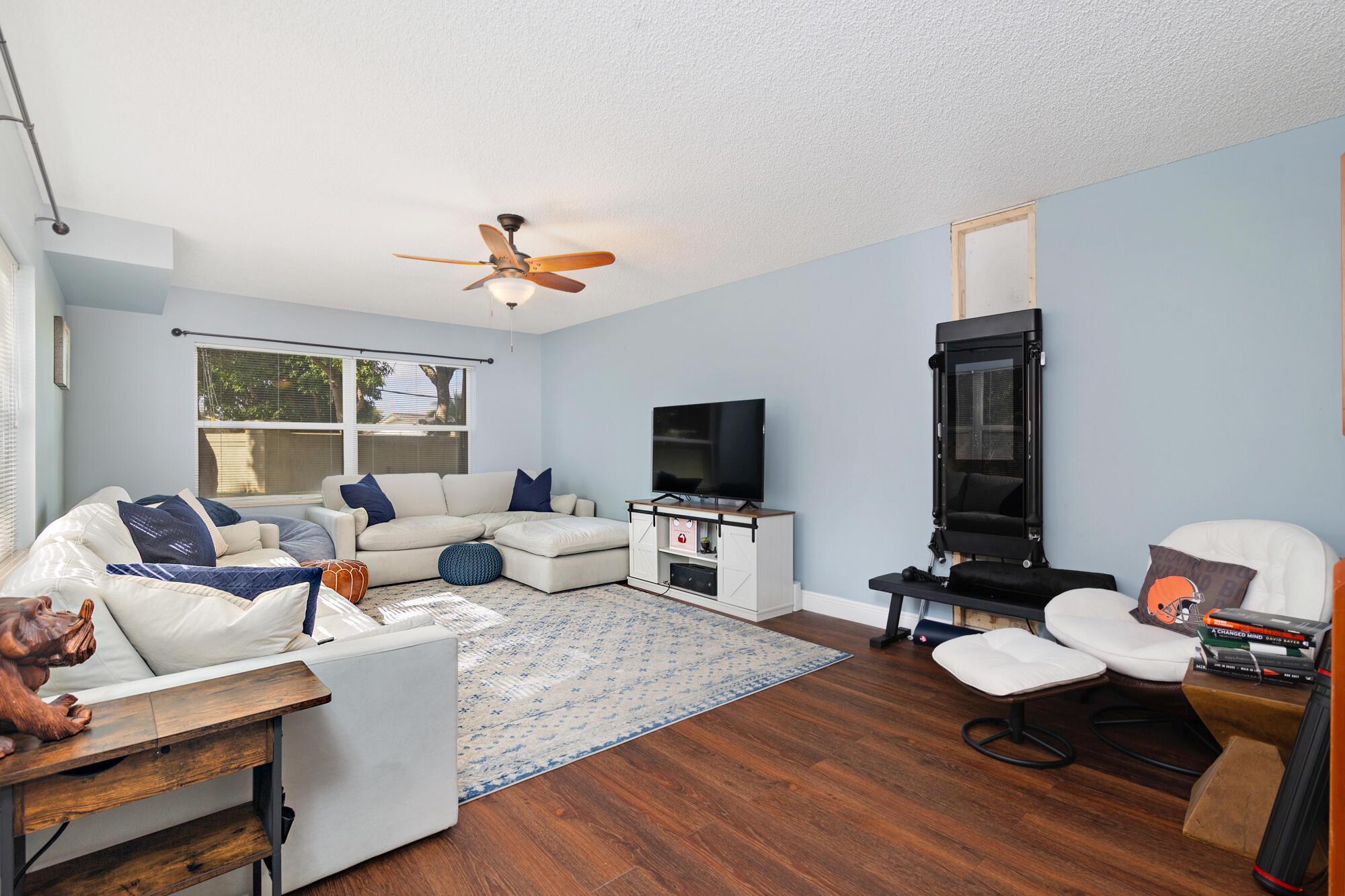 8142 Bridgewater Court