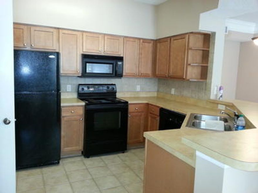 Great 1/1 condo with balcony. Currently rented, looking for possible investor, tenant is looking to remain in property if they can. Unit features washer/dryer in unit, open balcony, close to pool and clubhouse. Resort style pool, fitness center, grilling and picnic areas, business center, clubhouse, and located within minutes to restaurants and shopping.