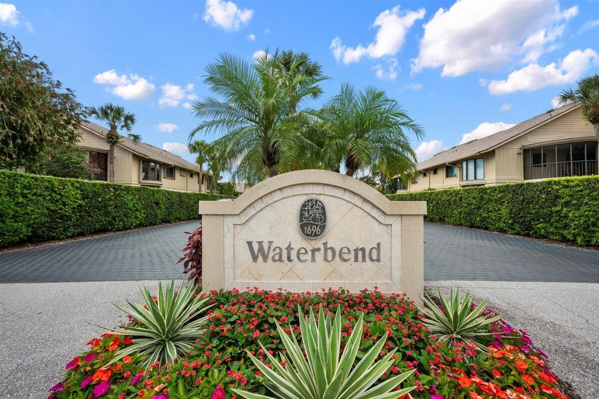 WATERBEND AT JONATHANS LANDING CONDO - Residential