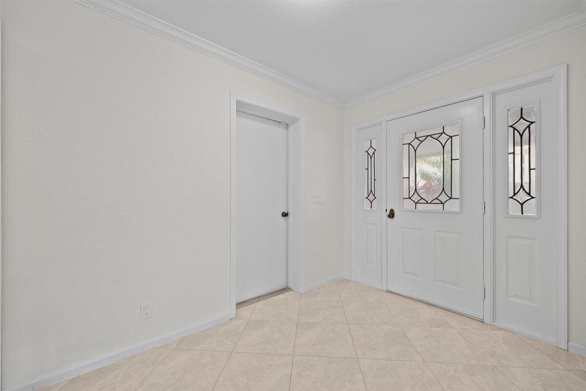 WATERBEND AT JONATHANS LANDING CONDO - Residential