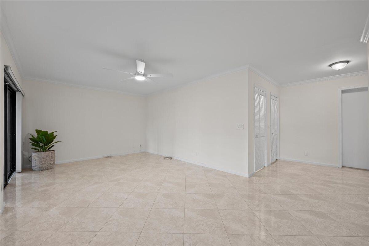WATERBEND AT JONATHANS LANDING CONDO - Residential