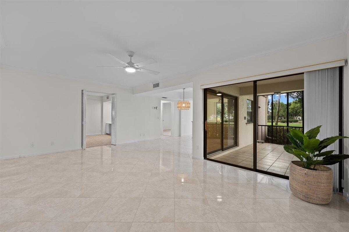 WATERBEND AT JONATHANS LANDING CONDO - Residential