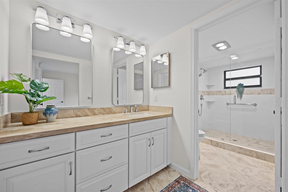 WATERBEND AT JONATHANS LANDING CONDO - Residential