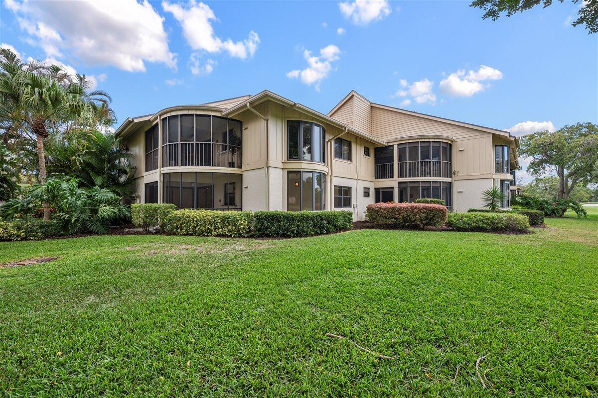 WATERBEND AT JONATHANS LANDING CONDO - Residential