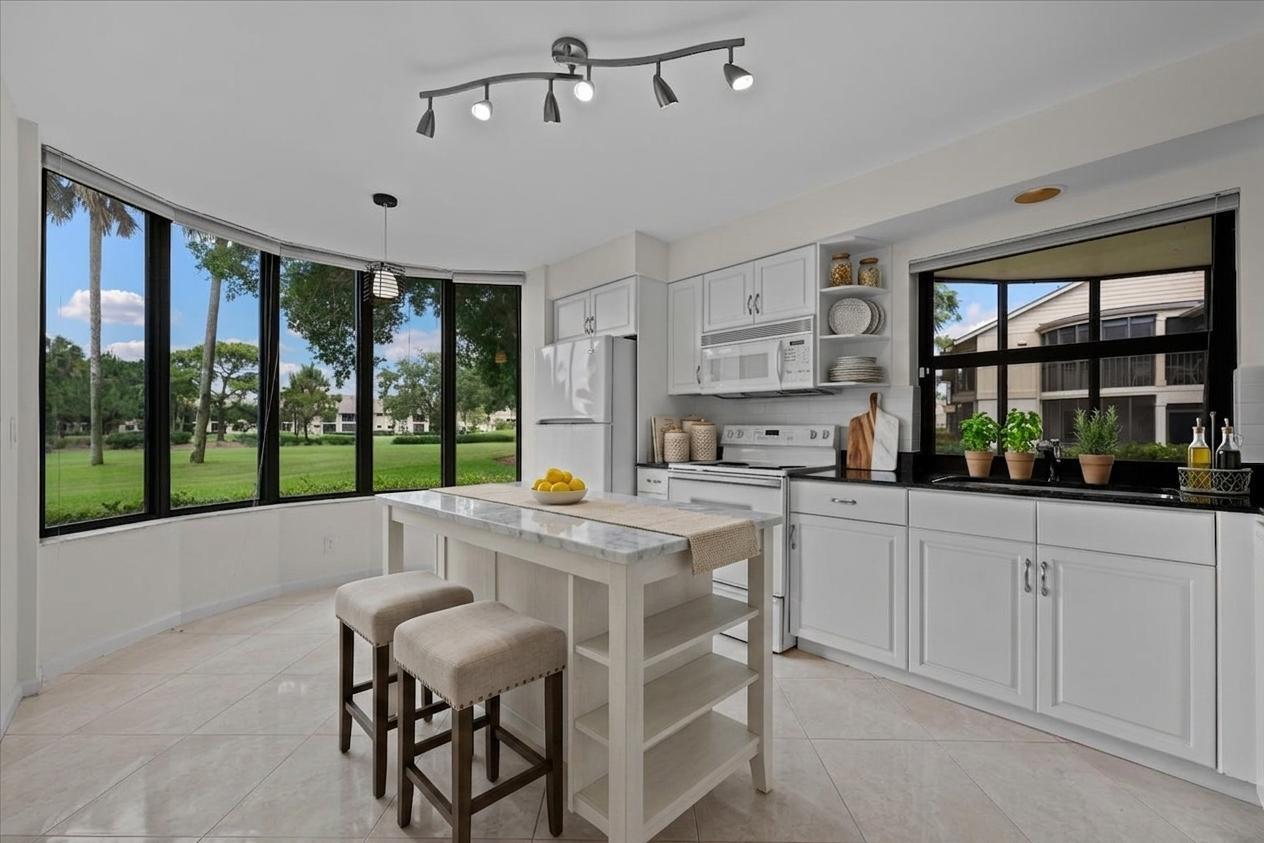 WATERBEND AT JONATHANS LANDING CONDO - Residential