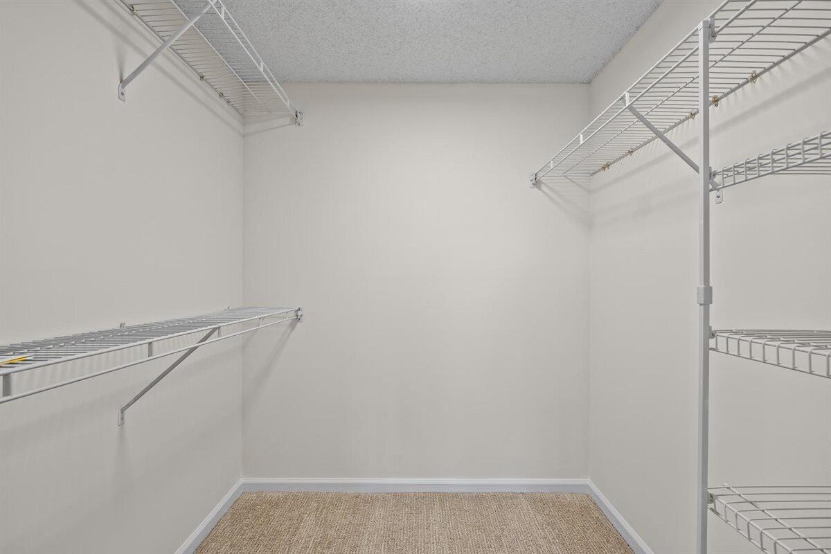 WATERBEND AT JONATHANS LANDING CONDO - Residential
