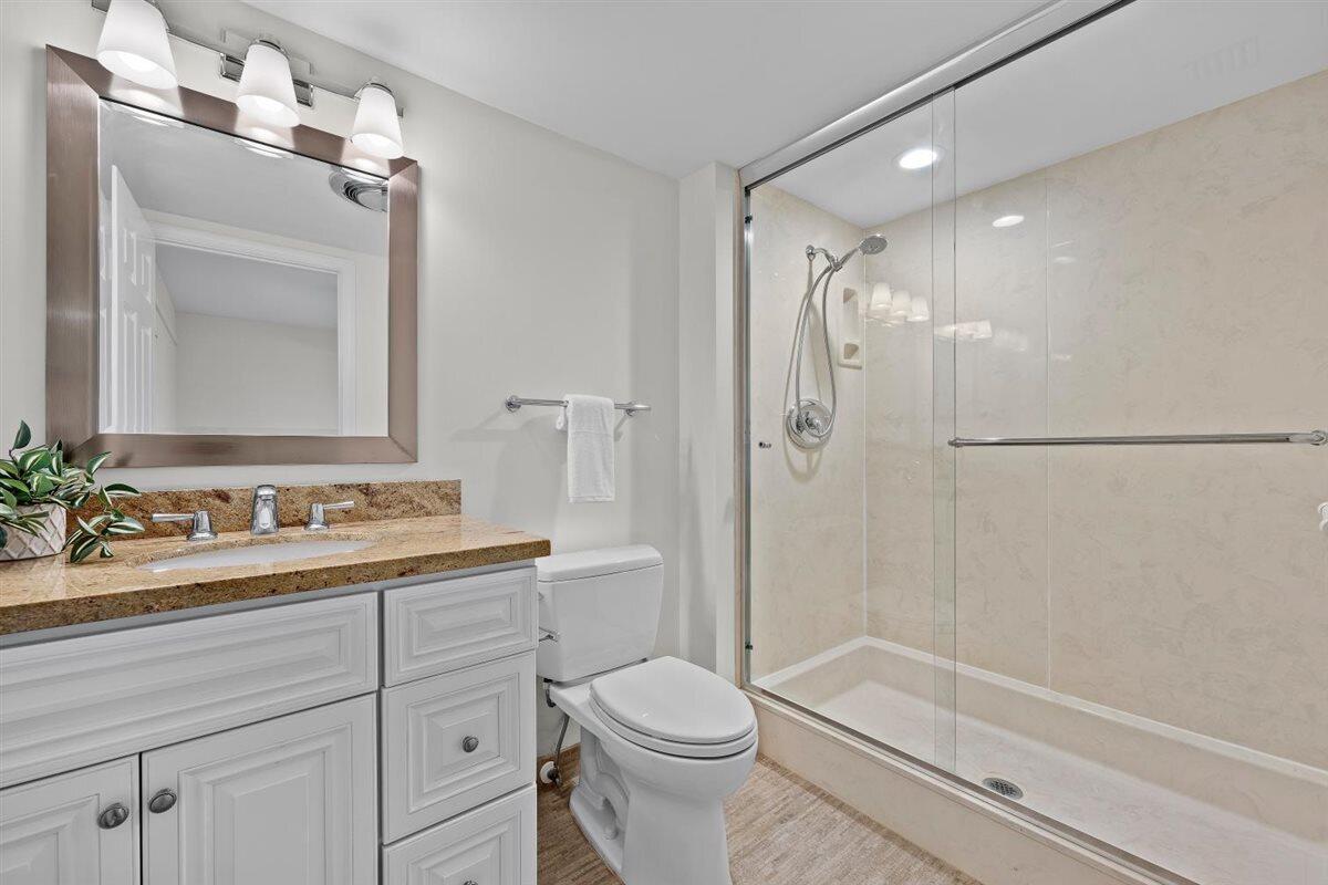 WATERBEND AT JONATHANS LANDING CONDO - Residential