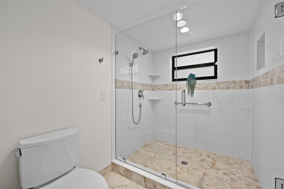 WATERBEND AT JONATHANS LANDING CONDO - Residential