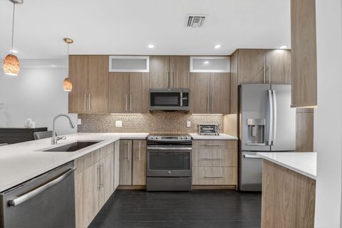 Tiny photo for 4290 Deste Court #303, Lake Worth, FL 33467 (MLS # B26012092)