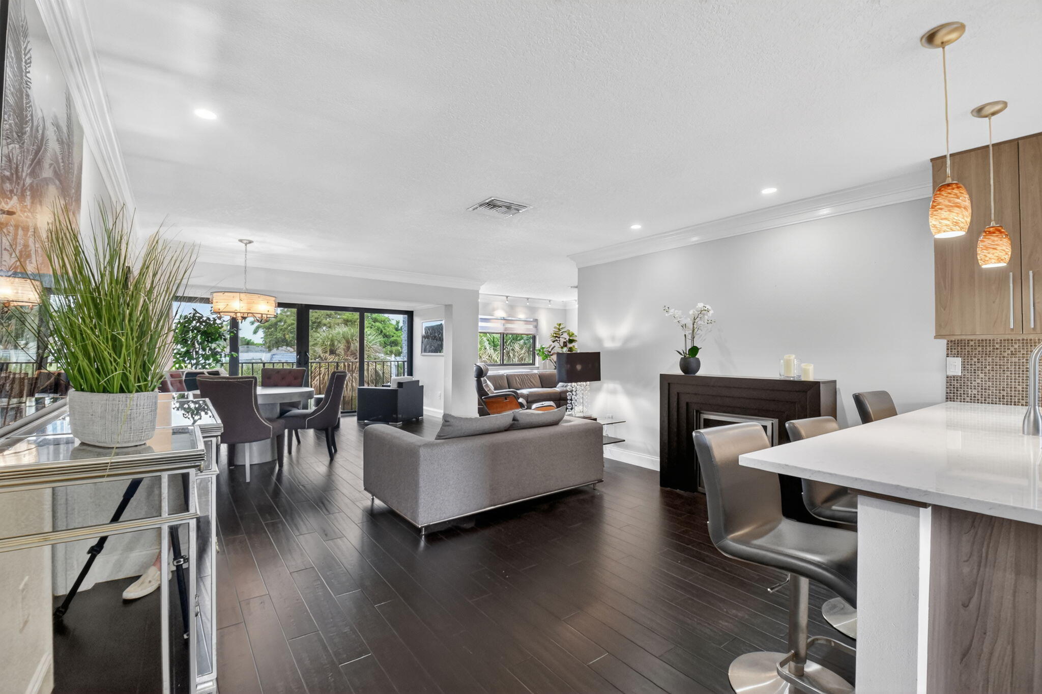 FOUNTAINS OF PALM BEACH CONDO 5 - Residential