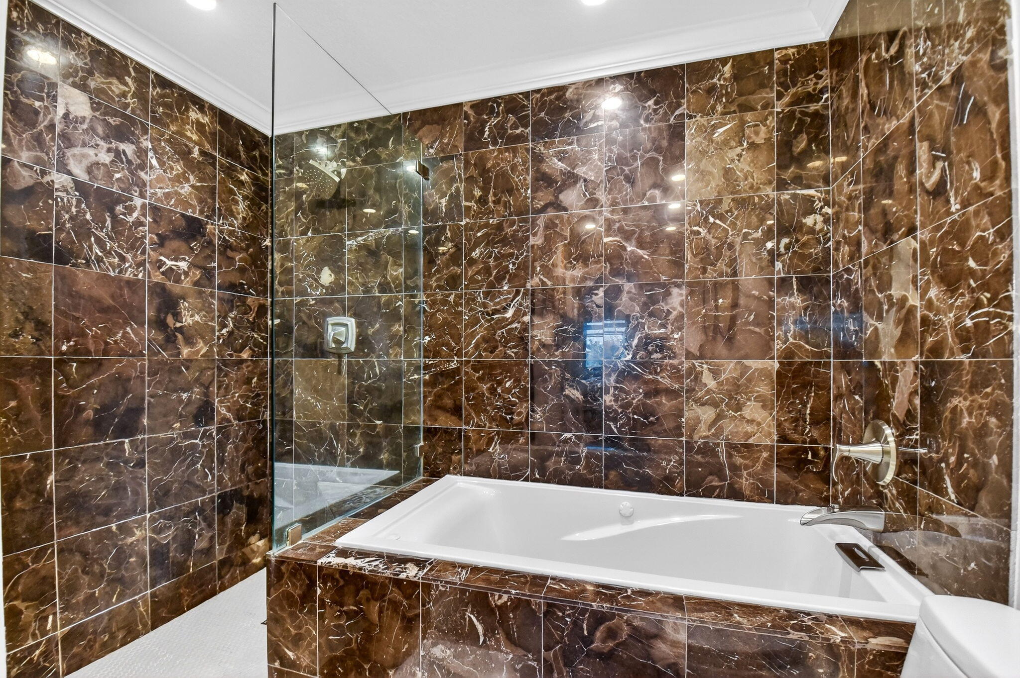 FOUNTAINS OF PALM BEACH CONDO 5 - Residential