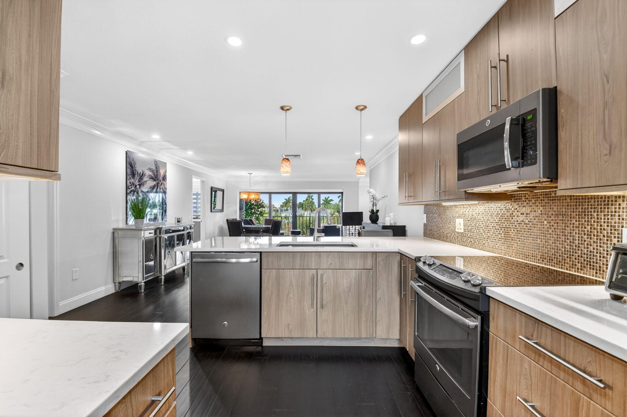 FOUNTAINS OF PALM BEACH CONDO 5 - Residential