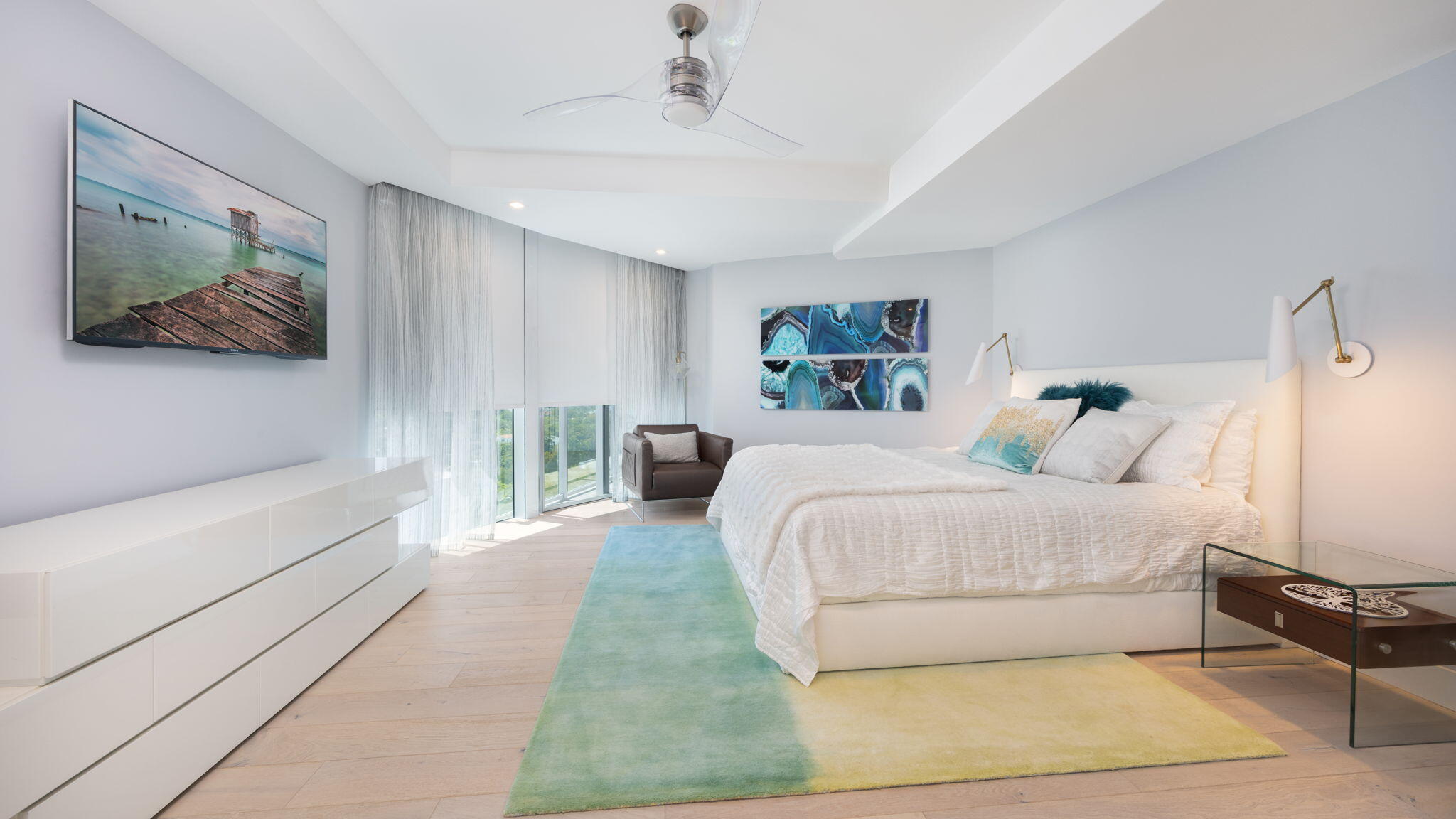 COCONUT GROVE RESIDENCES - Residential