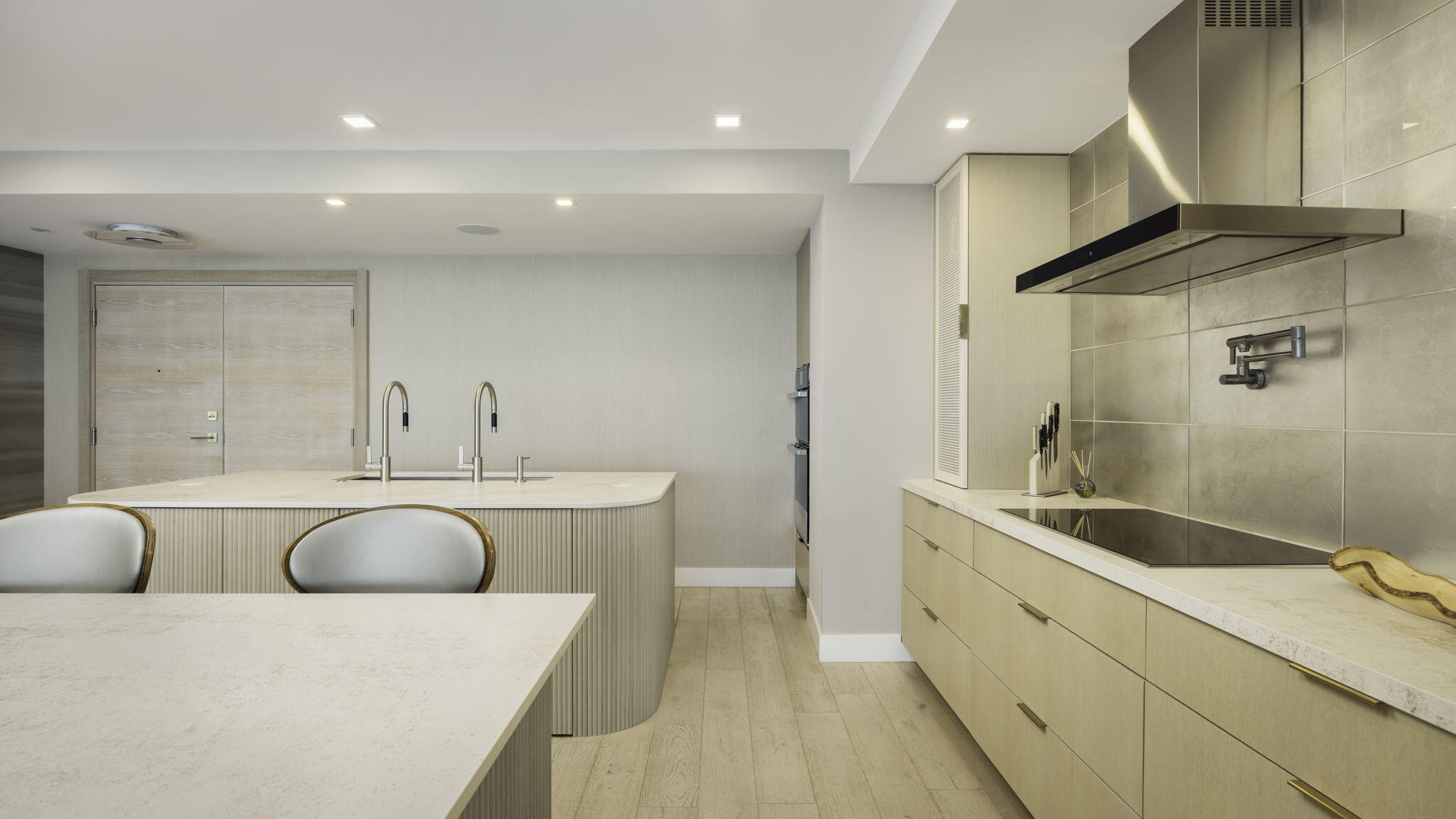 COCONUT GROVE RESIDENCES - Residential