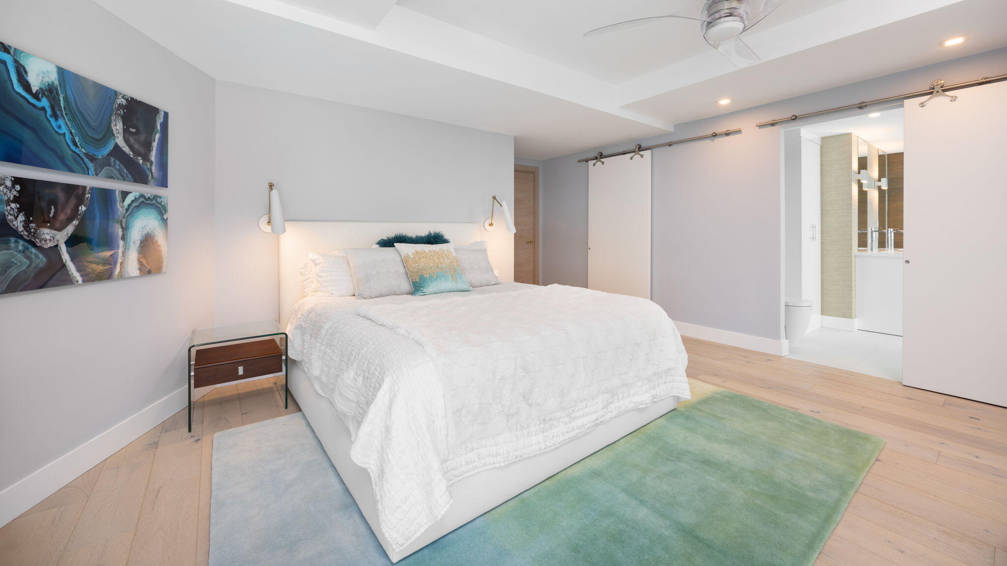 COCONUT GROVE RESIDENCES - Residential