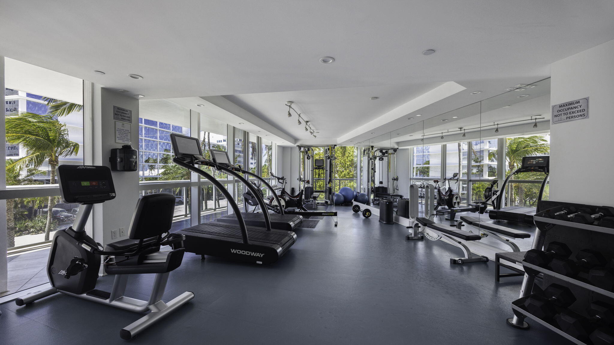 COCONUT GROVE RESIDENCES - Residential