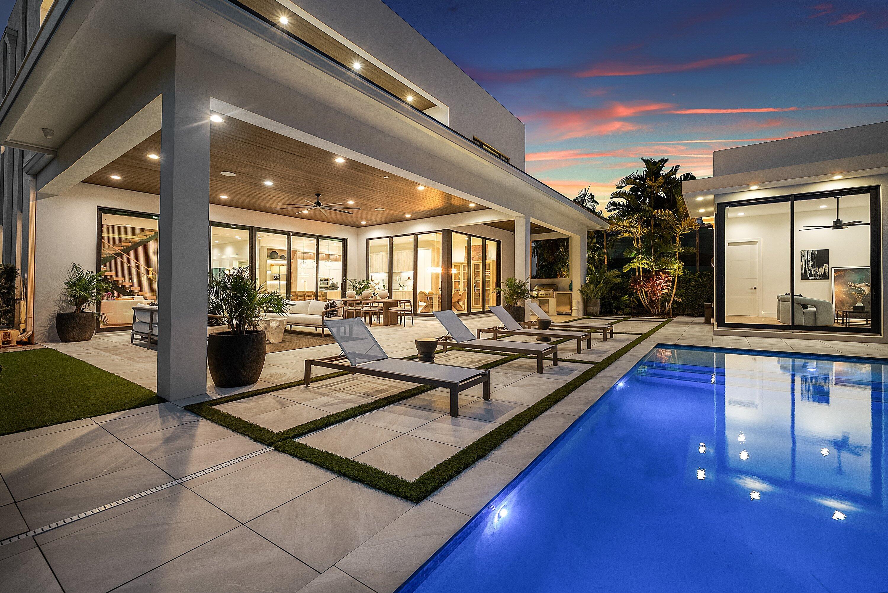400 NE 4TH Street