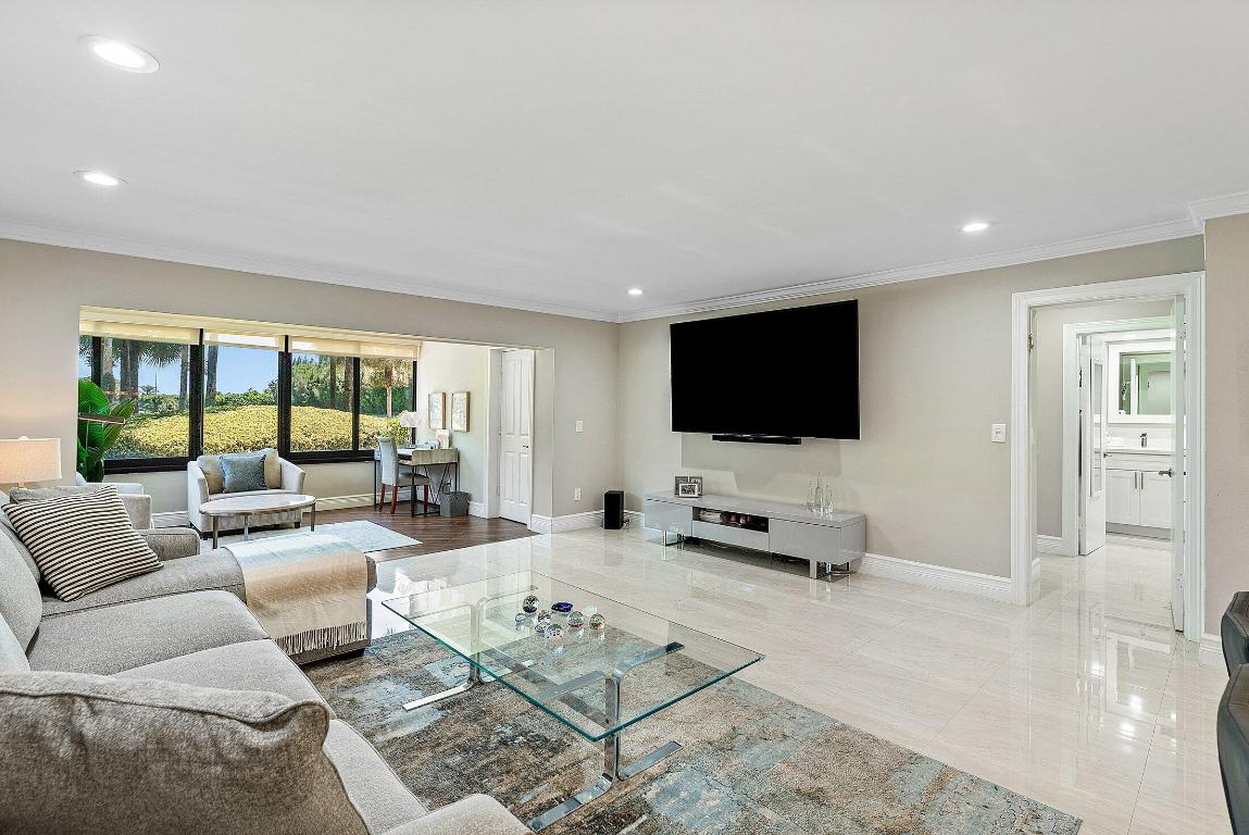 WESTGATE AT HUNTERS RUN CONDO - Residential