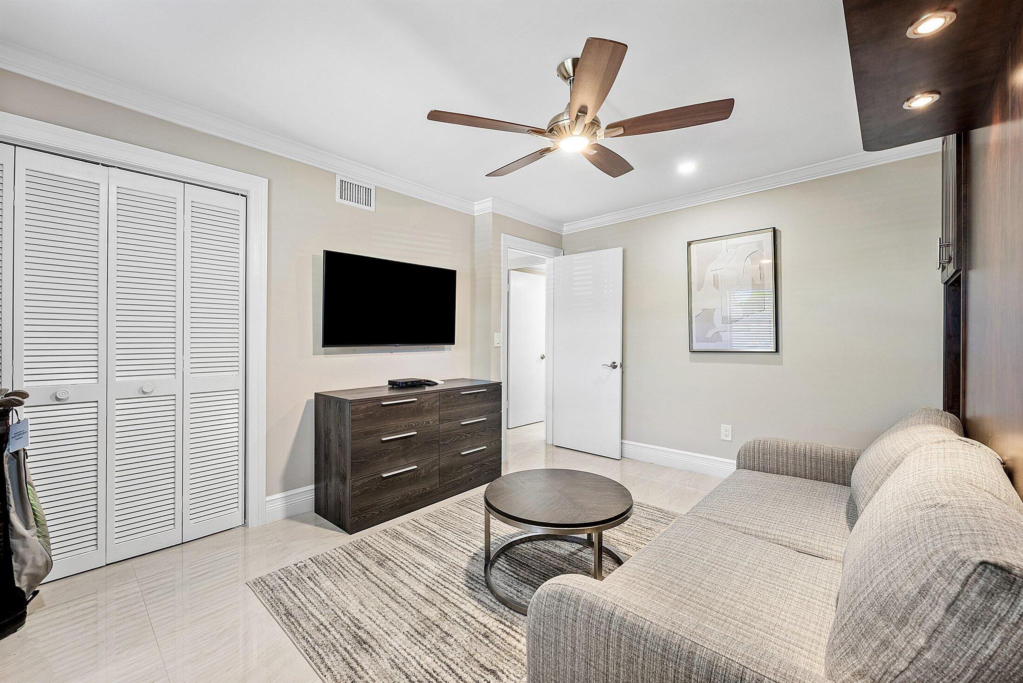 WESTGATE AT HUNTERS RUN CONDO - Residential