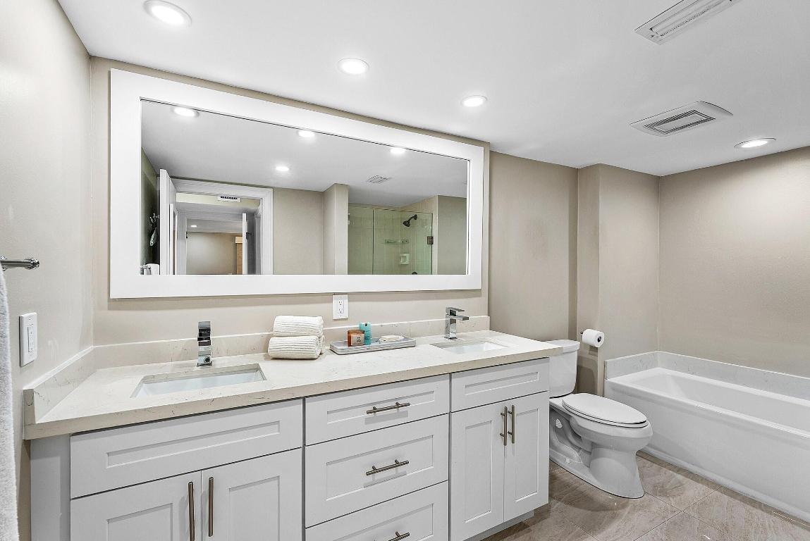 WESTGATE AT HUNTERS RUN CONDO - Residential