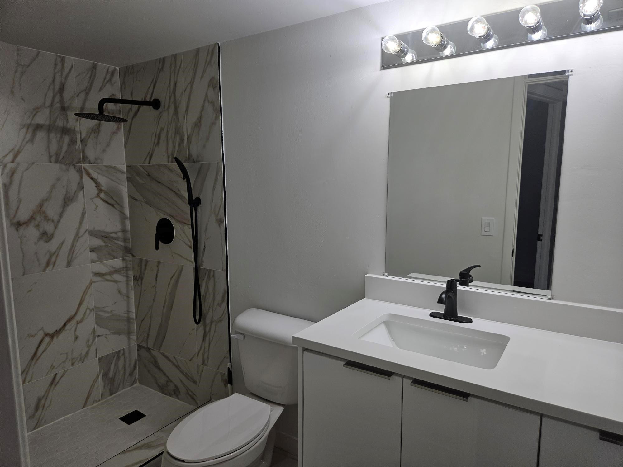 LAS VISTAS - Residential