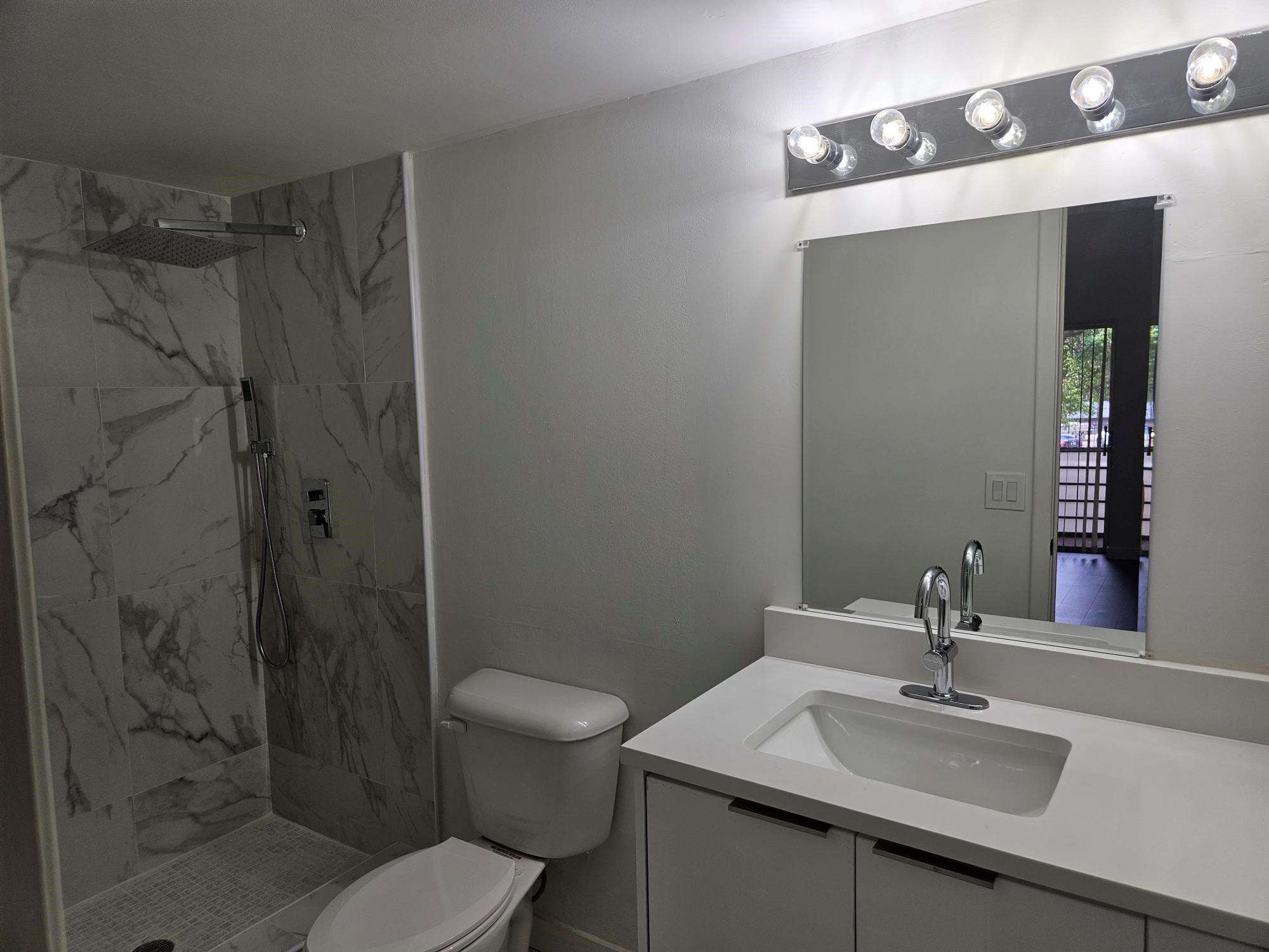 LAS VISTAS - Residential