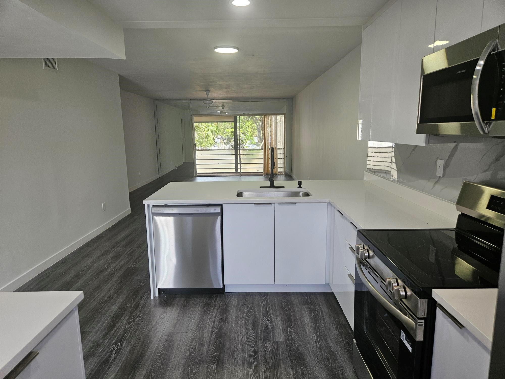 LAS VISTAS - Residential