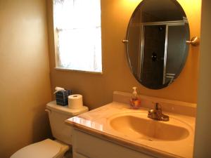 COLONIAL CLUB CONDO SEC 2 - Residential