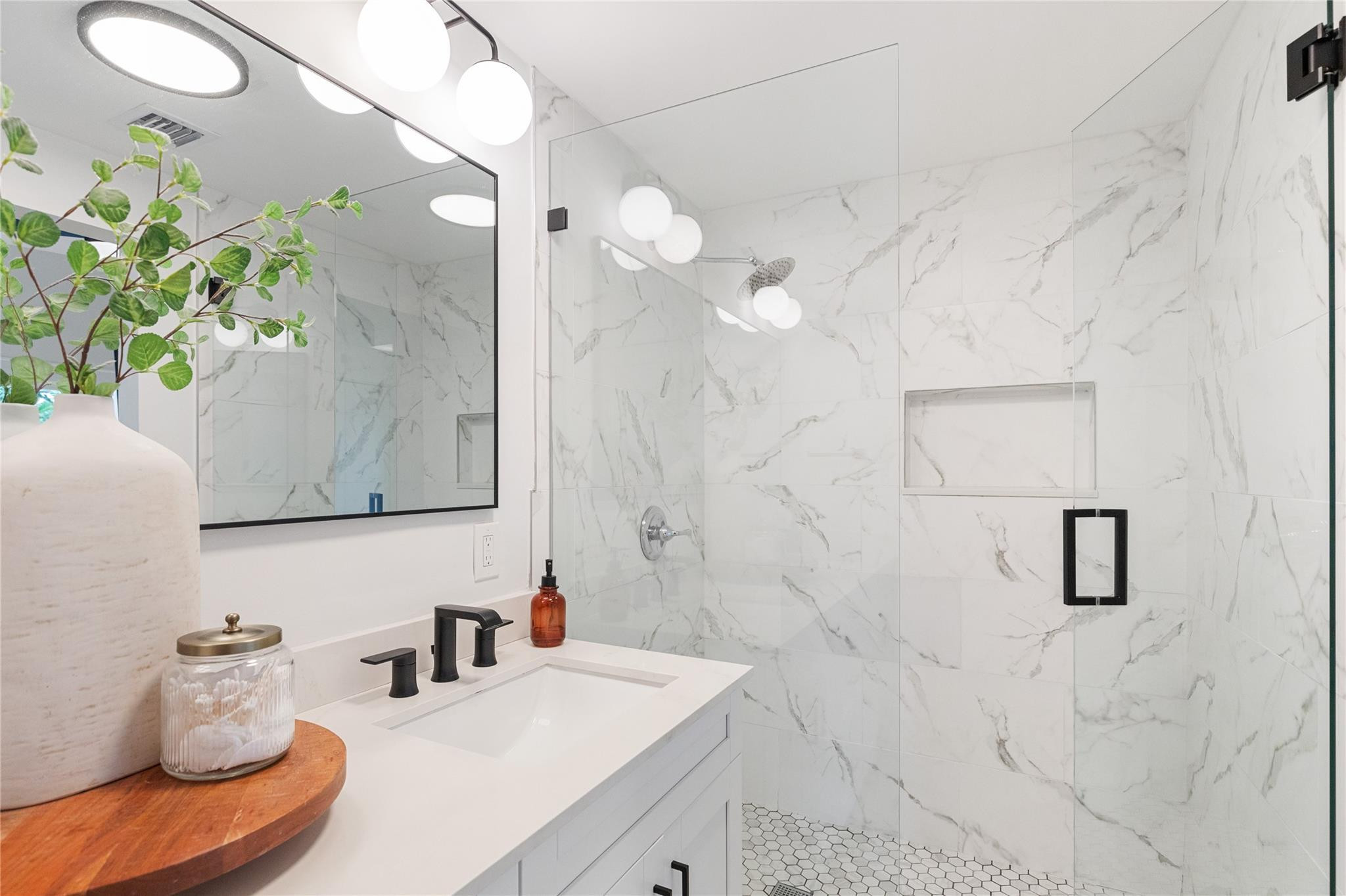 Golf View Heights 32-30 B - Residential