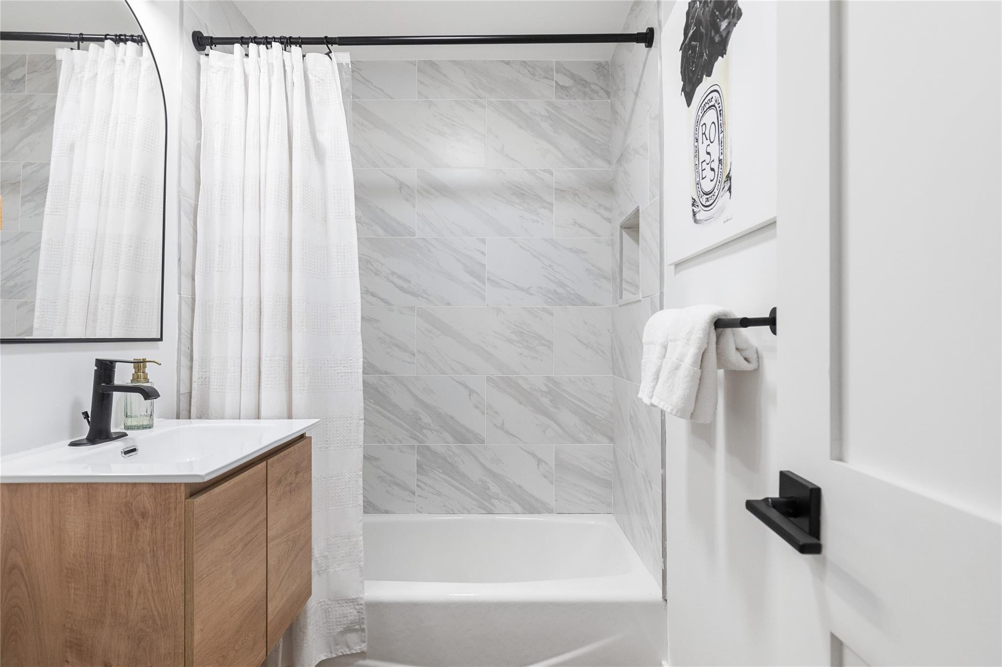 Golf View Heights 32-30 B - Residential