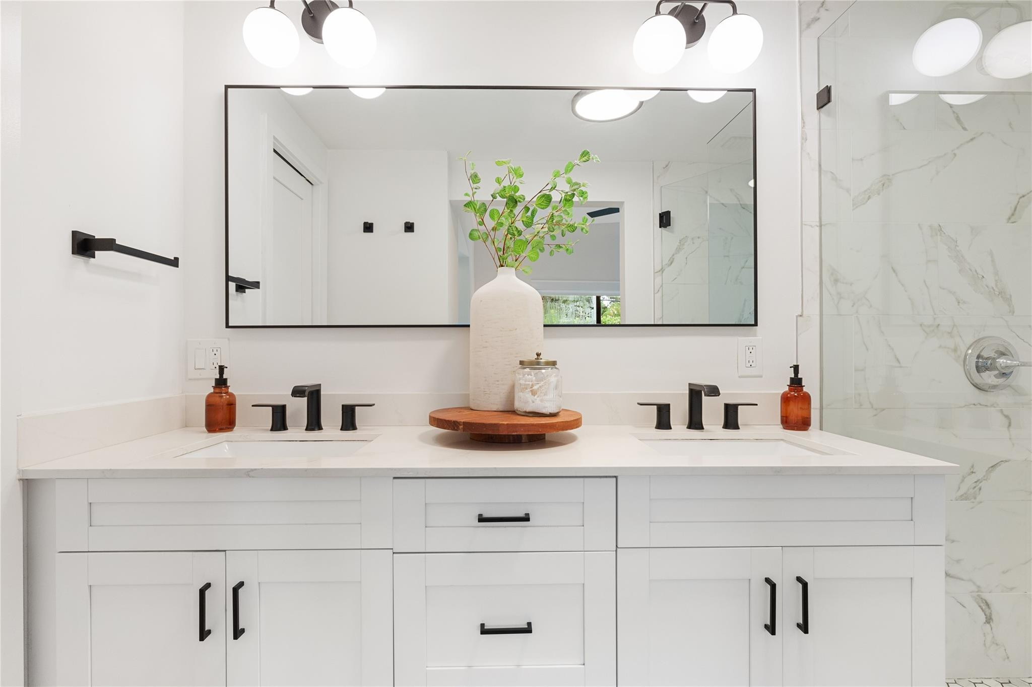 Golf View Heights 32-30 B - Residential