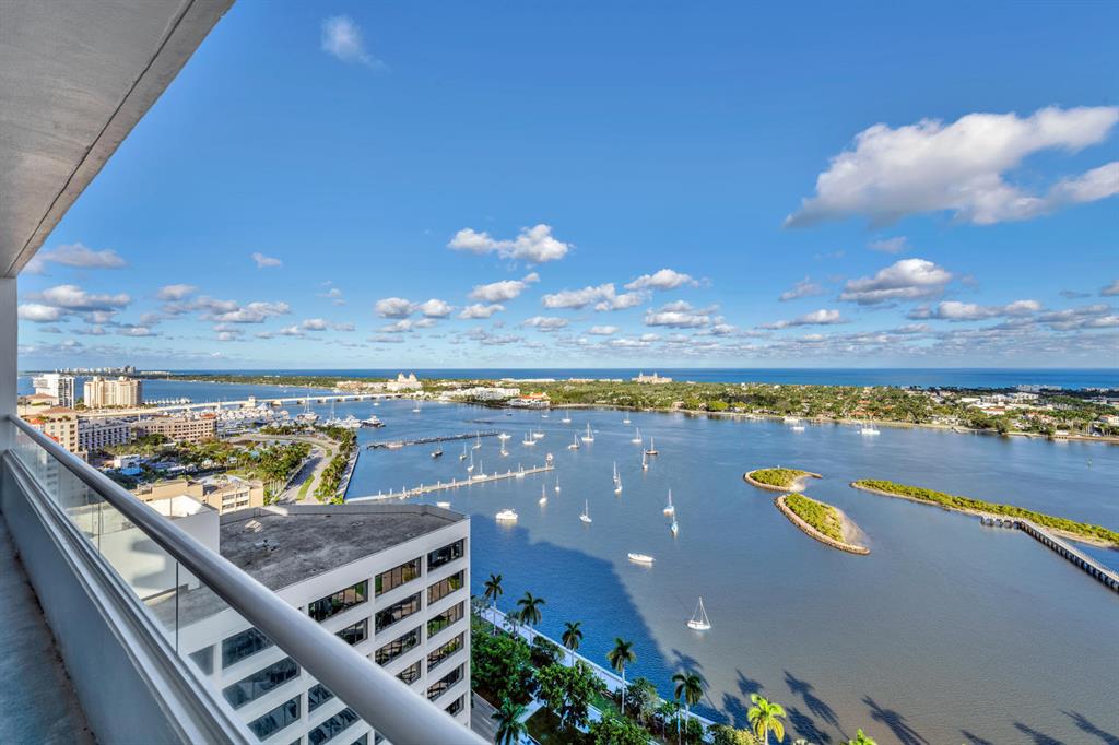 TRUMP PLAZA OF THE PALM B - Residential