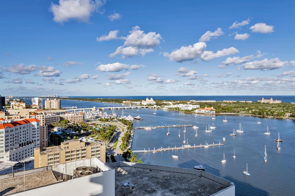 TRUMP PLAZA OF THE PALM B - Residential