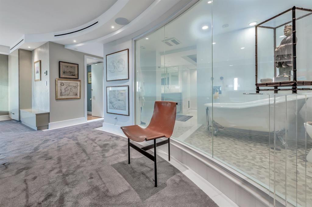 TRUMP PLAZA OF THE PALM B - Residential