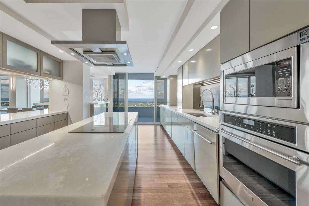 TRUMP PLAZA OF THE PALM B - Residential