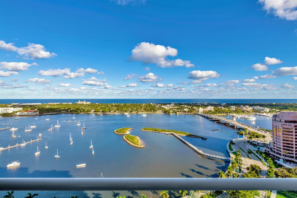 TRUMP PLAZA OF THE PALM B - Residential