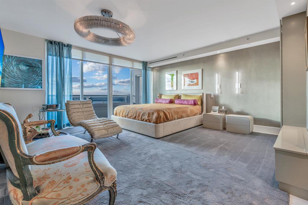 TRUMP PLAZA OF THE PALM B - Residential