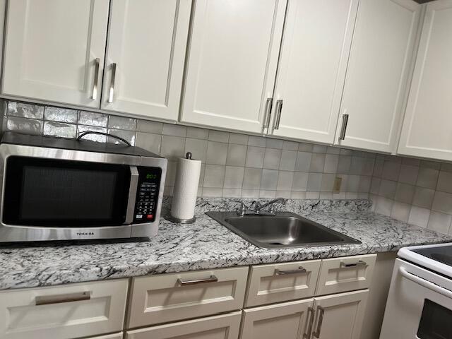 Photo of 68 FANSHAW B, Boca Raton, FL 33434 (MLS # B26056064)