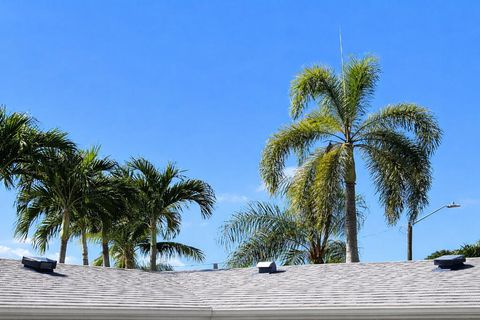 Tiny photo for 5408 Jackson Street, Hollywood, FL 33021 (MLS # B26013992)
